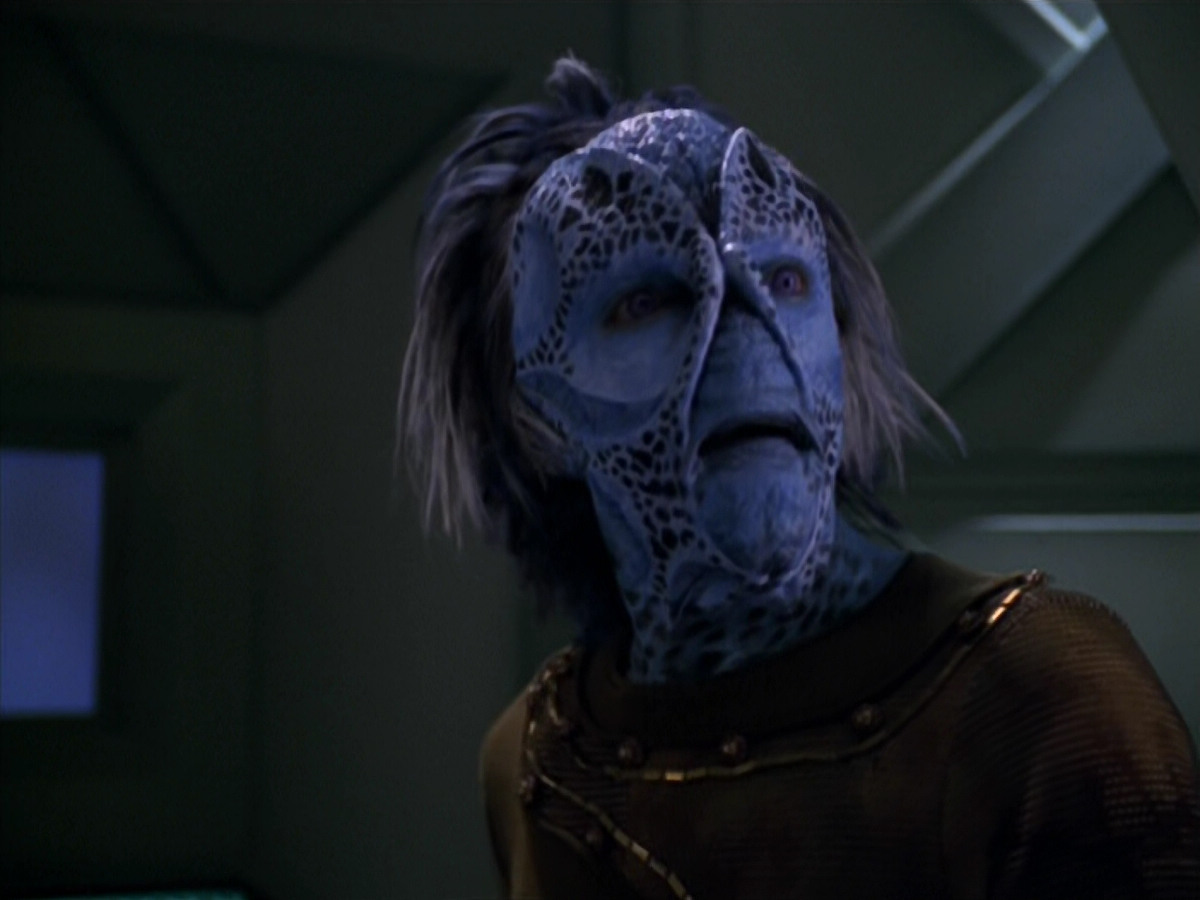 extant_StarTrek_VOY_5x20-ThinkTank_00121.jpg