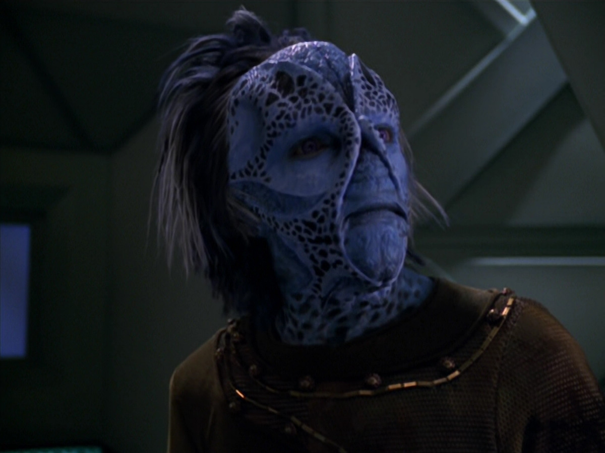 extant_StarTrek_VOY_5x20-ThinkTank_00123.jpg