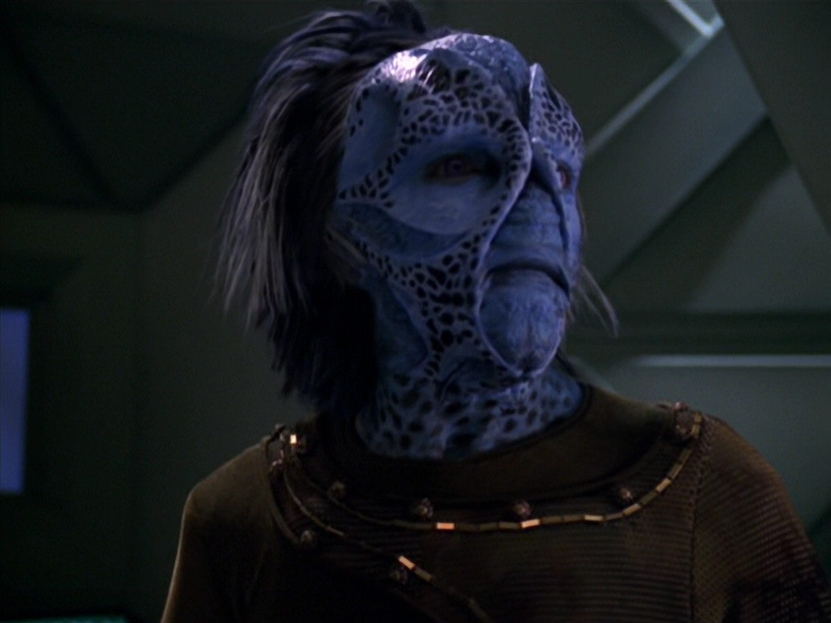 extant_StarTrek_VOY_5x20-ThinkTank_00124.jpg