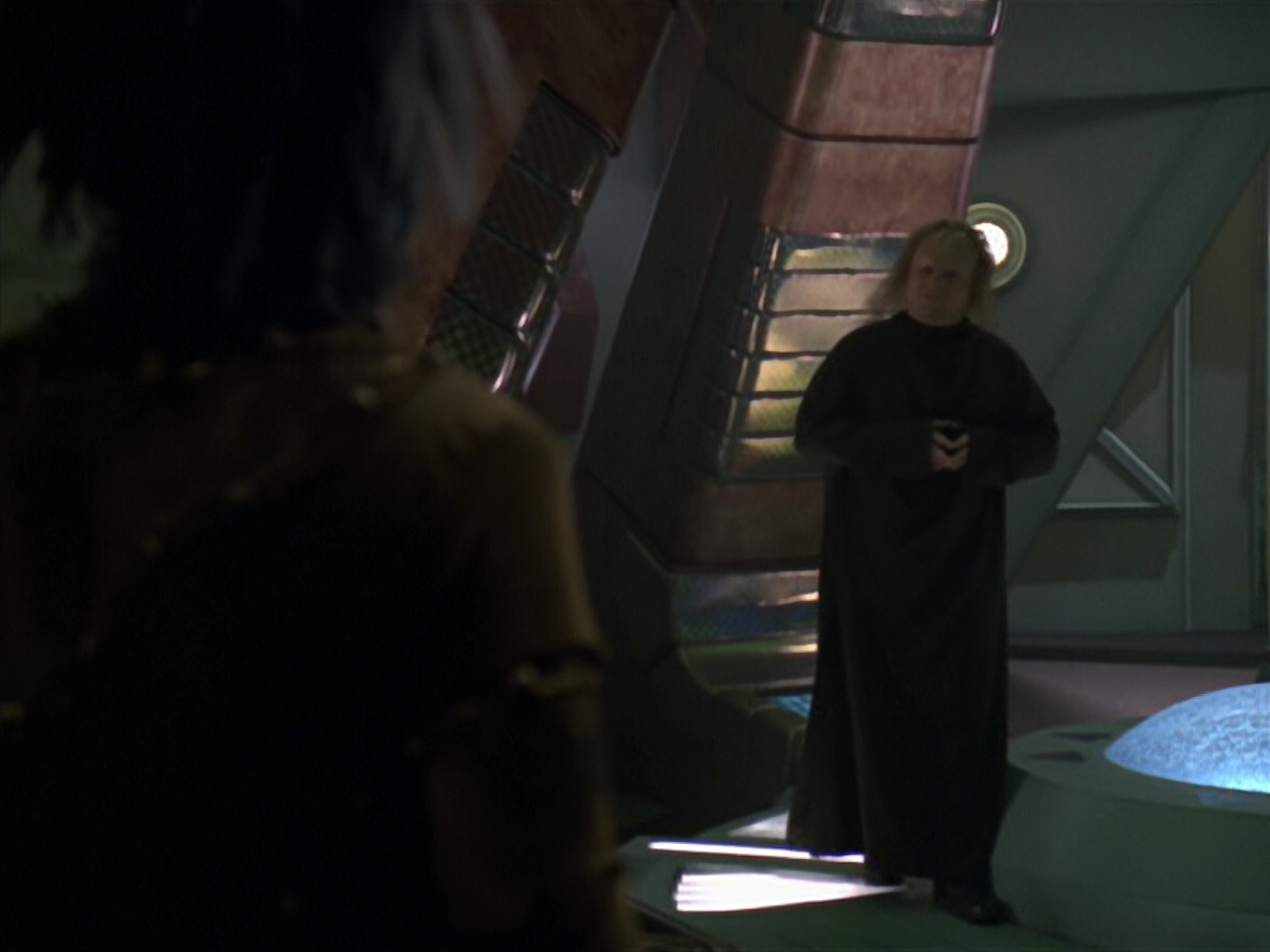 extant_StarTrek_VOY_5x20-ThinkTank_00132.jpg
