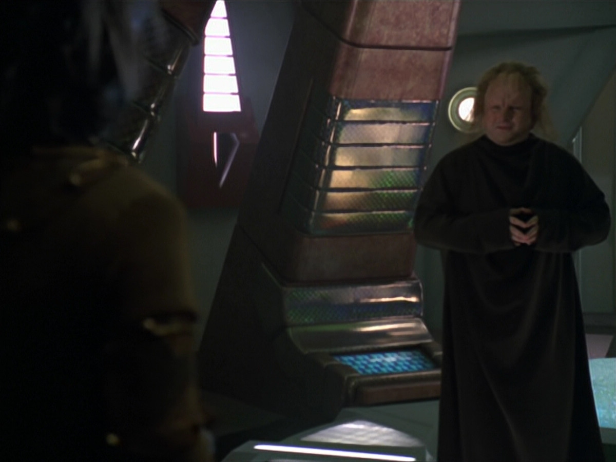 extant_StarTrek_VOY_5x20-ThinkTank_00137.jpg