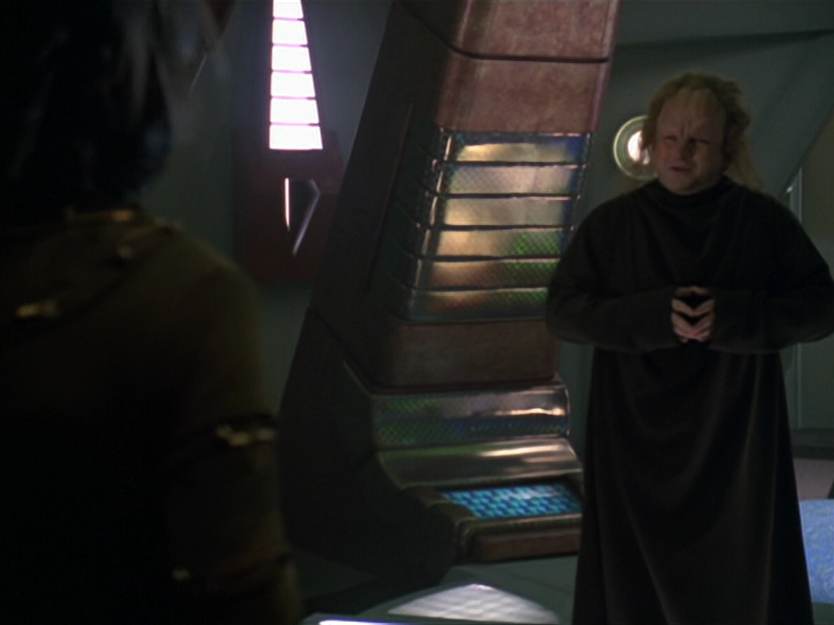 extant_StarTrek_VOY_5x20-ThinkTank_00139.jpg