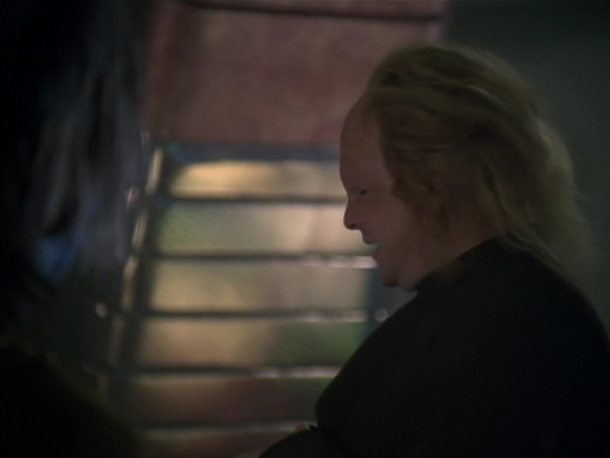extant_StarTrek_VOY_5x20-ThinkTank_00156.jpg