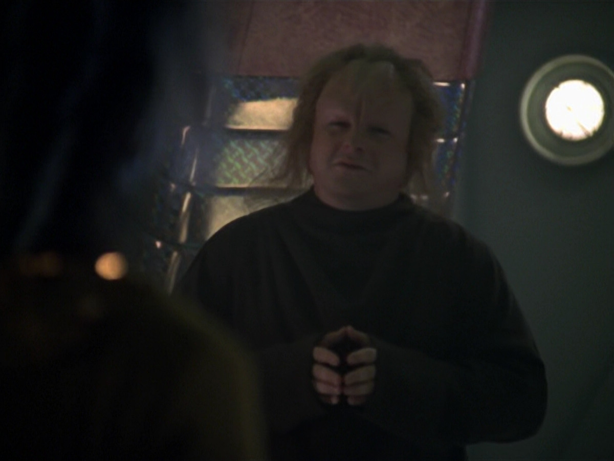 extant_StarTrek_VOY_5x20-ThinkTank_00182.jpg