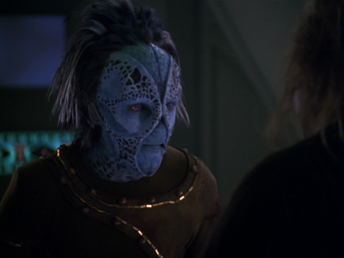 extant_StarTrek_VOY_5x20-ThinkTank_00200.jpg