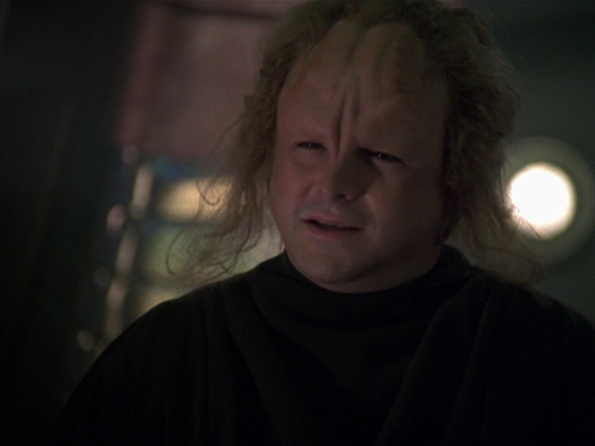 extant_StarTrek_VOY_5x20-ThinkTank_00254.jpg
