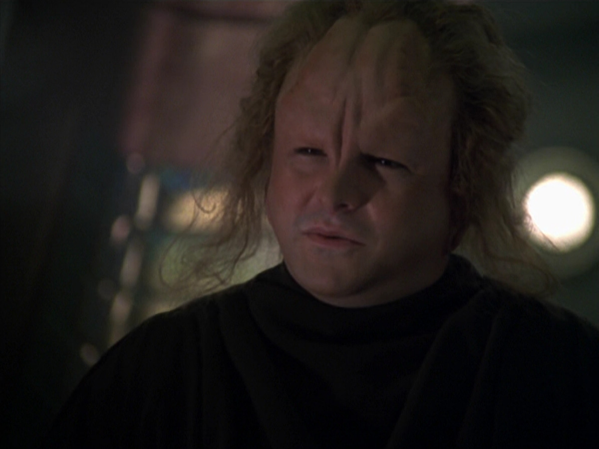 extant_StarTrek_VOY_5x20-ThinkTank_00256.jpg