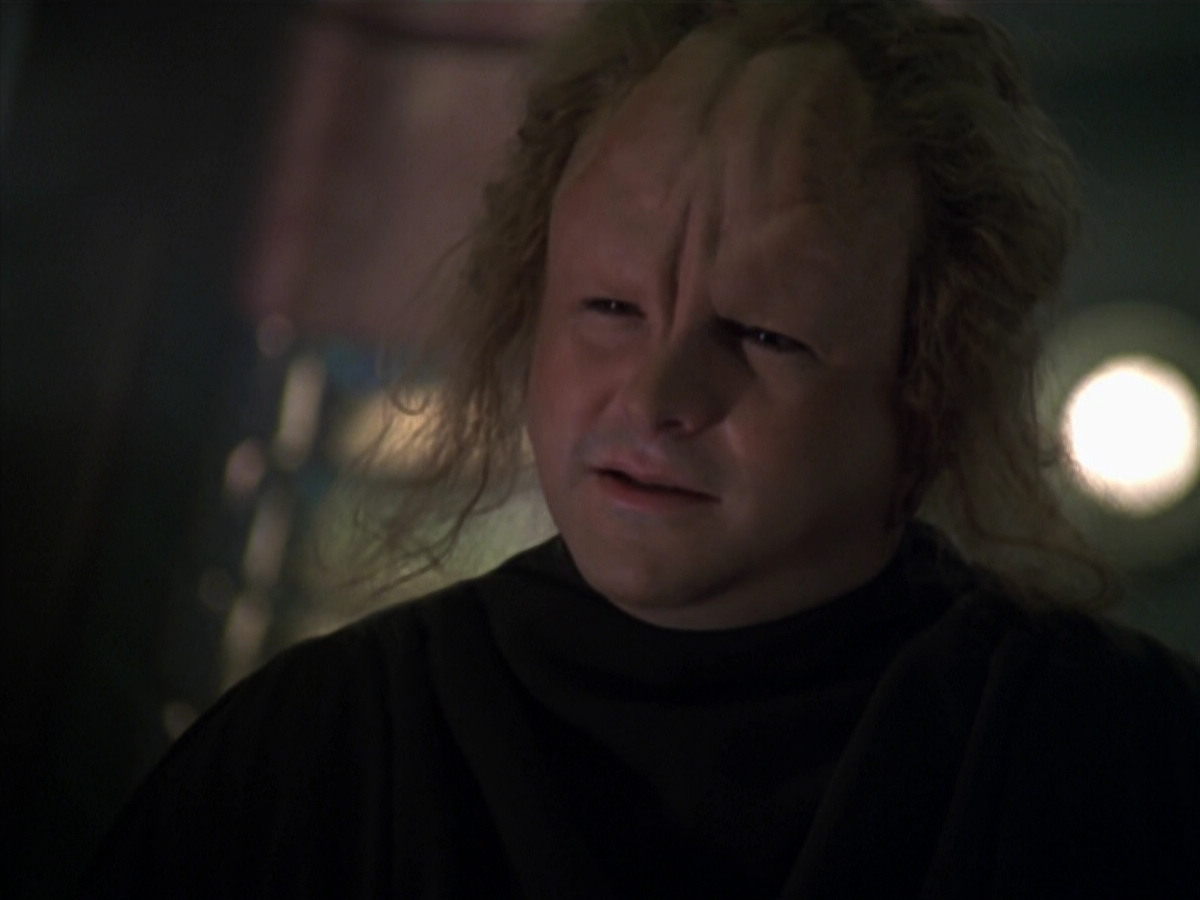extant_StarTrek_VOY_5x20-ThinkTank_00257.jpg