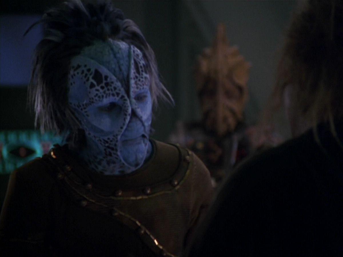 extant_StarTrek_VOY_5x20-ThinkTank_00292.jpg