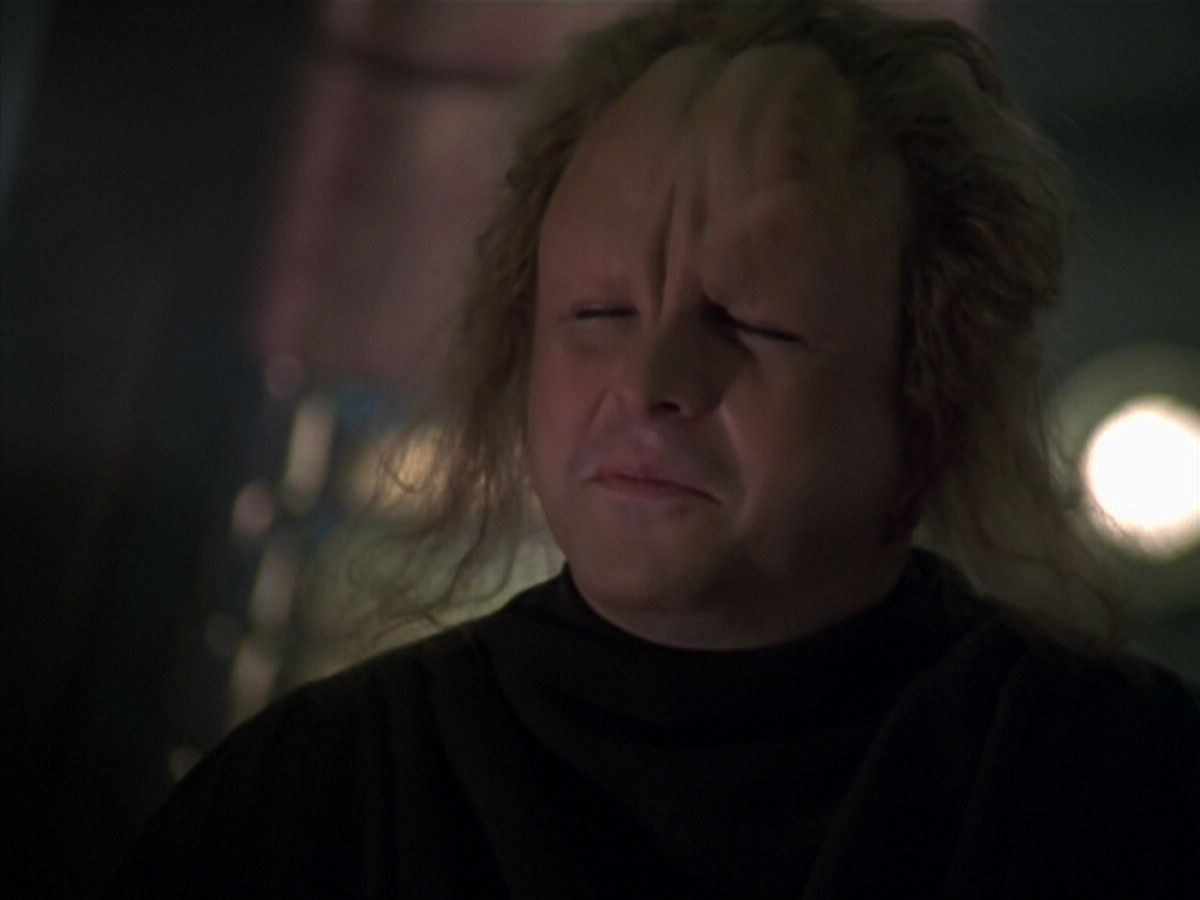 extant_StarTrek_VOY_5x20-ThinkTank_00310.jpg