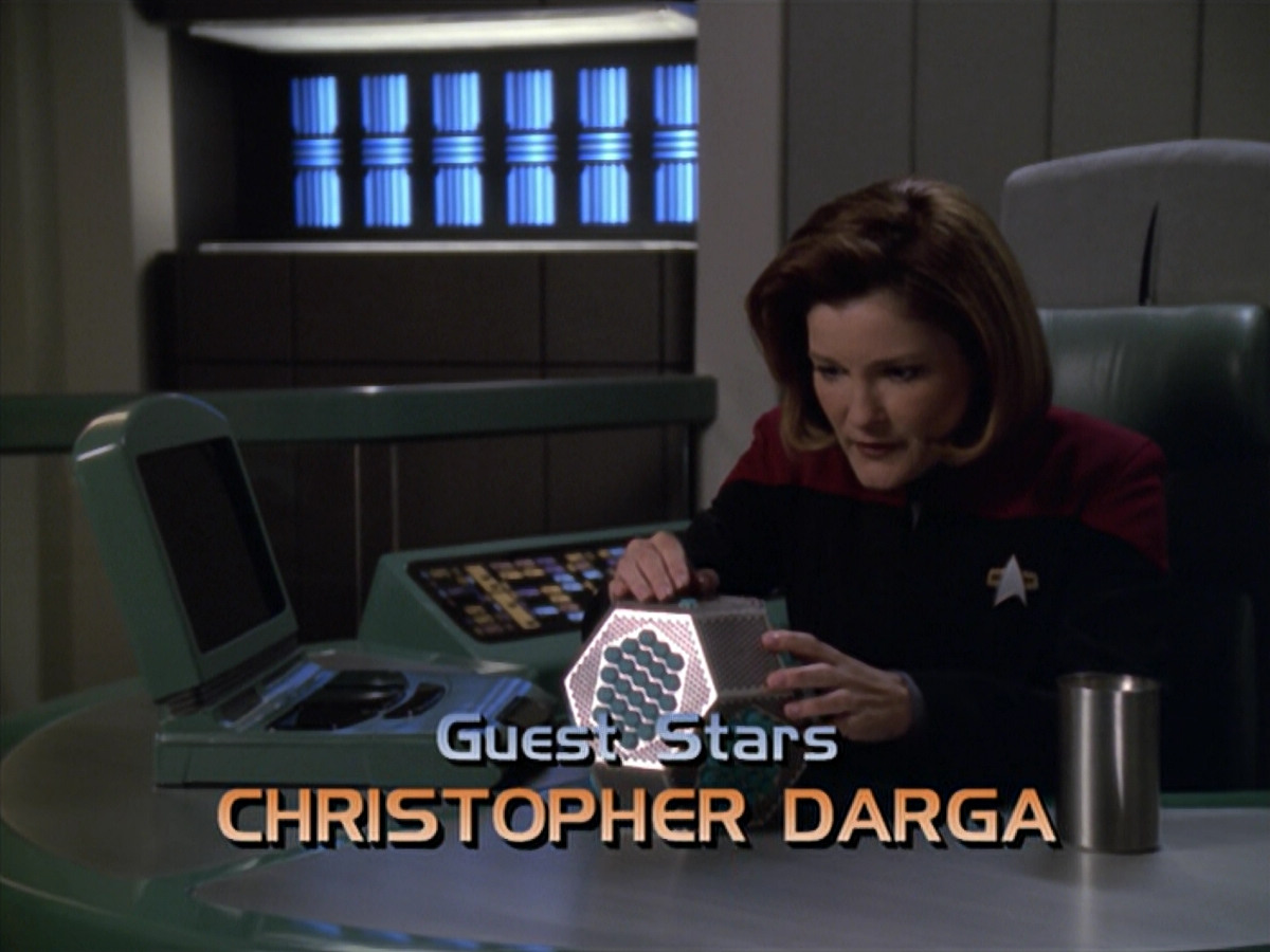 extant_StarTrek_VOY_5x20-ThinkTank_00540.jpg
