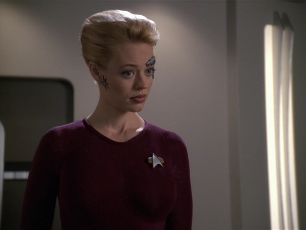 extant_StarTrek_VOY_5x20-ThinkTank_00550.jpg