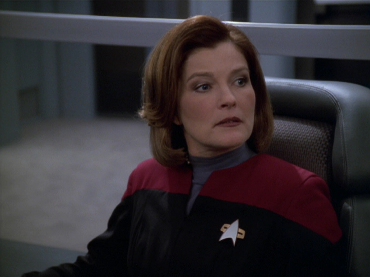 extant_StarTrek_VOY_5x20-ThinkTank_00632.jpg