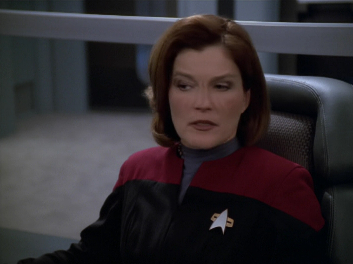 extant_StarTrek_VOY_5x20-ThinkTank_00638.jpg