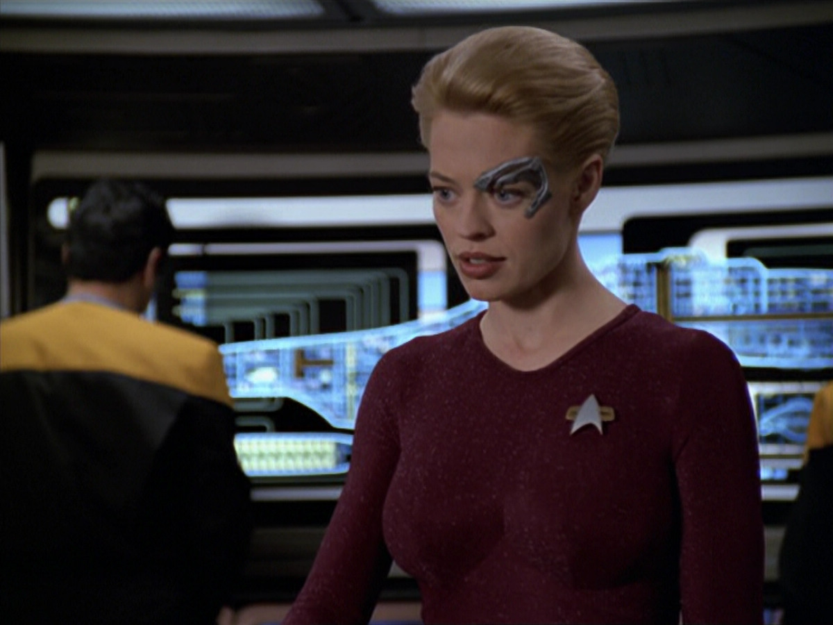 extant_StarTrek_VOY_5x20-ThinkTank_00643.jpg