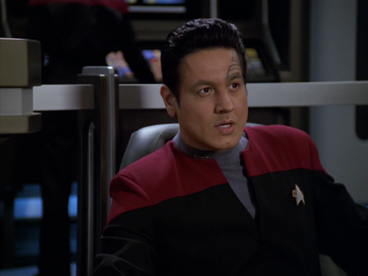 extant_StarTrek_VOY_5x20-ThinkTank_00644.jpg