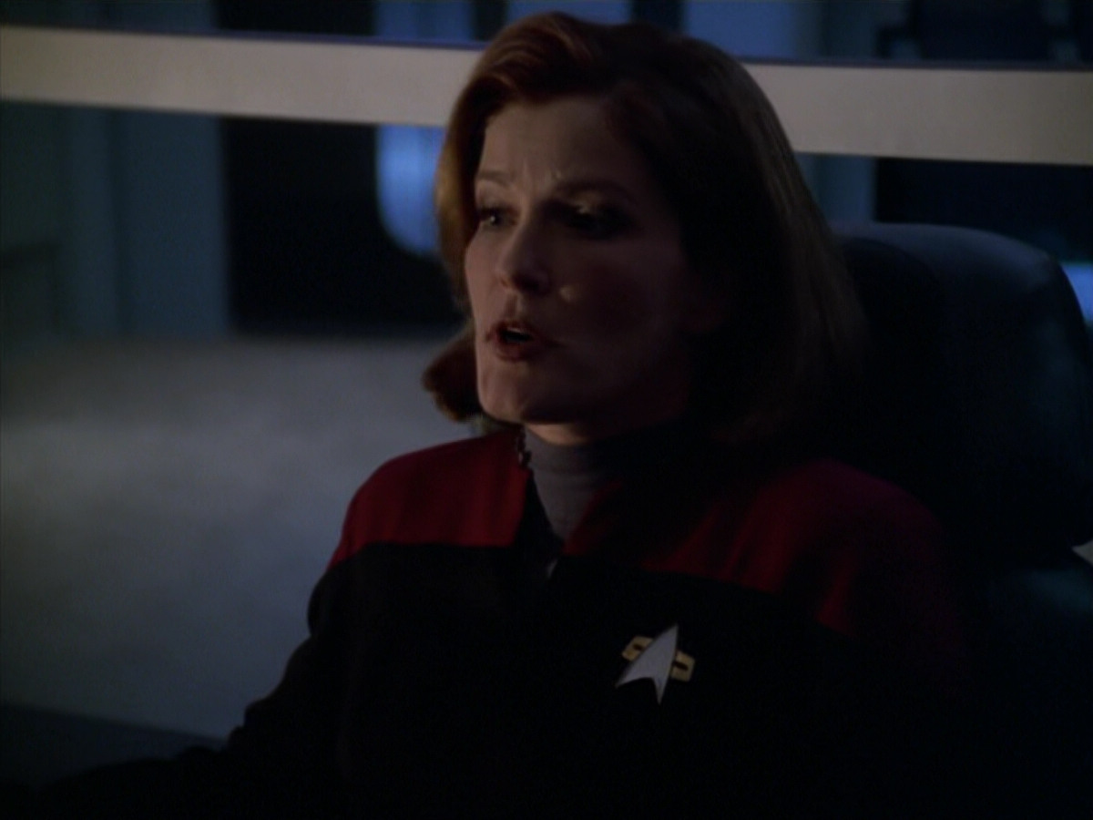 extant_StarTrek_VOY_5x20-ThinkTank_00656.jpg