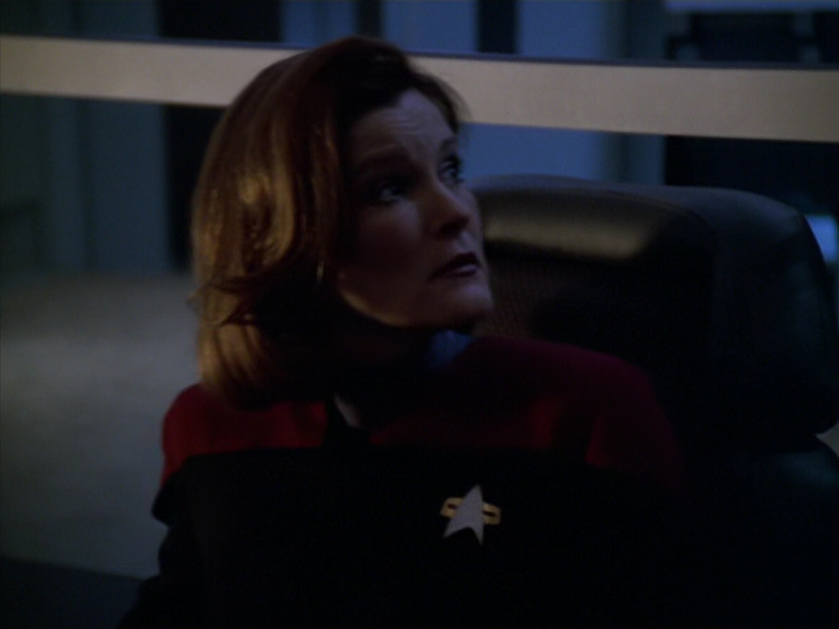 extant_StarTrek_VOY_5x20-ThinkTank_00671.jpg