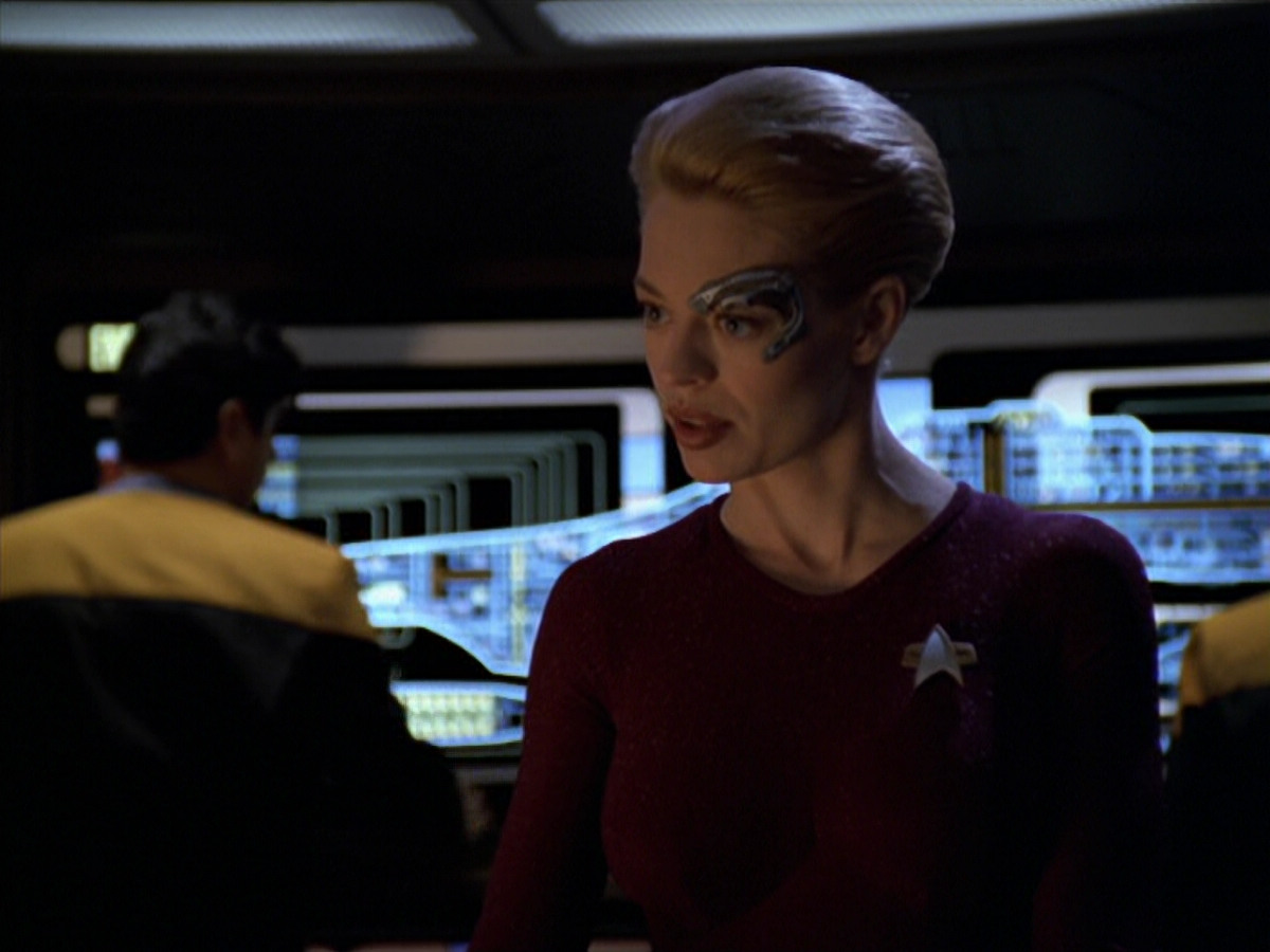 extant_StarTrek_VOY_5x20-ThinkTank_00679.jpg