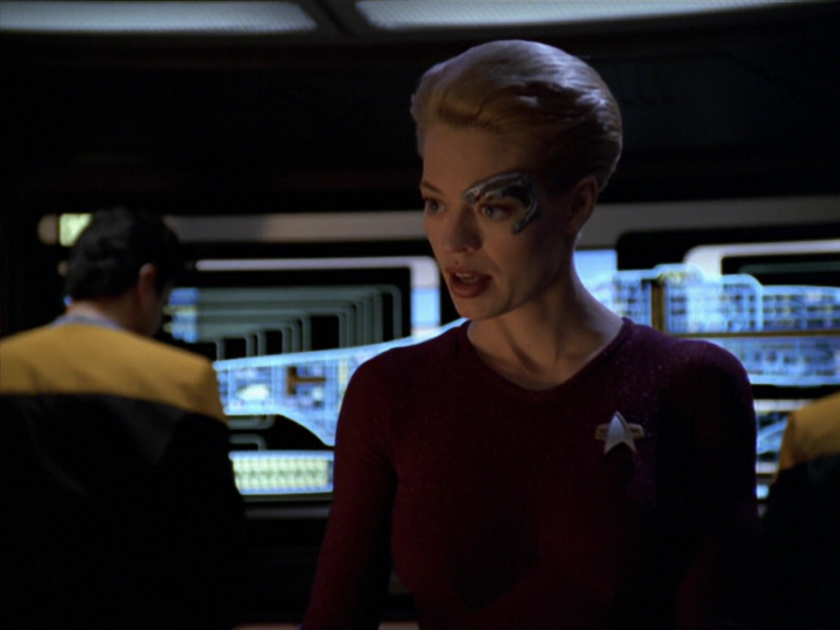 extant_StarTrek_VOY_5x20-ThinkTank_00681.jpg