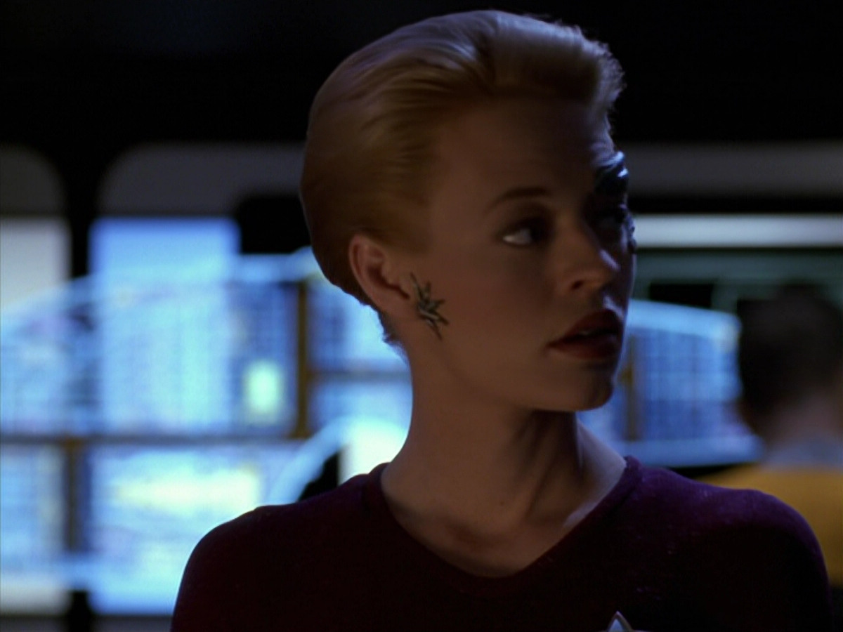 extant_StarTrek_VOY_5x20-ThinkTank_00686.jpg