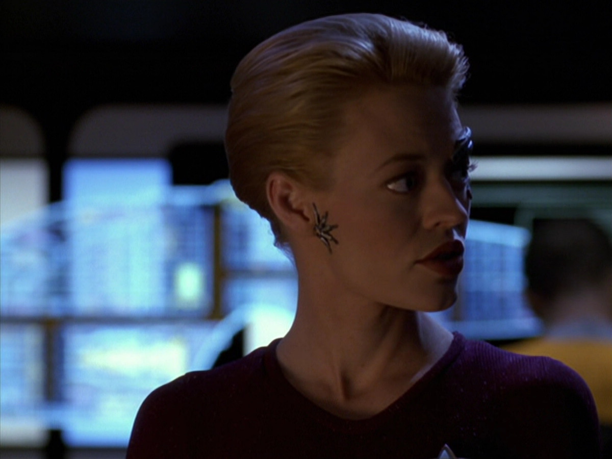 extant_StarTrek_VOY_5x20-ThinkTank_00688.jpg