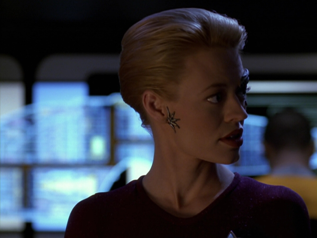 extant_StarTrek_VOY_5x20-ThinkTank_00689.jpg