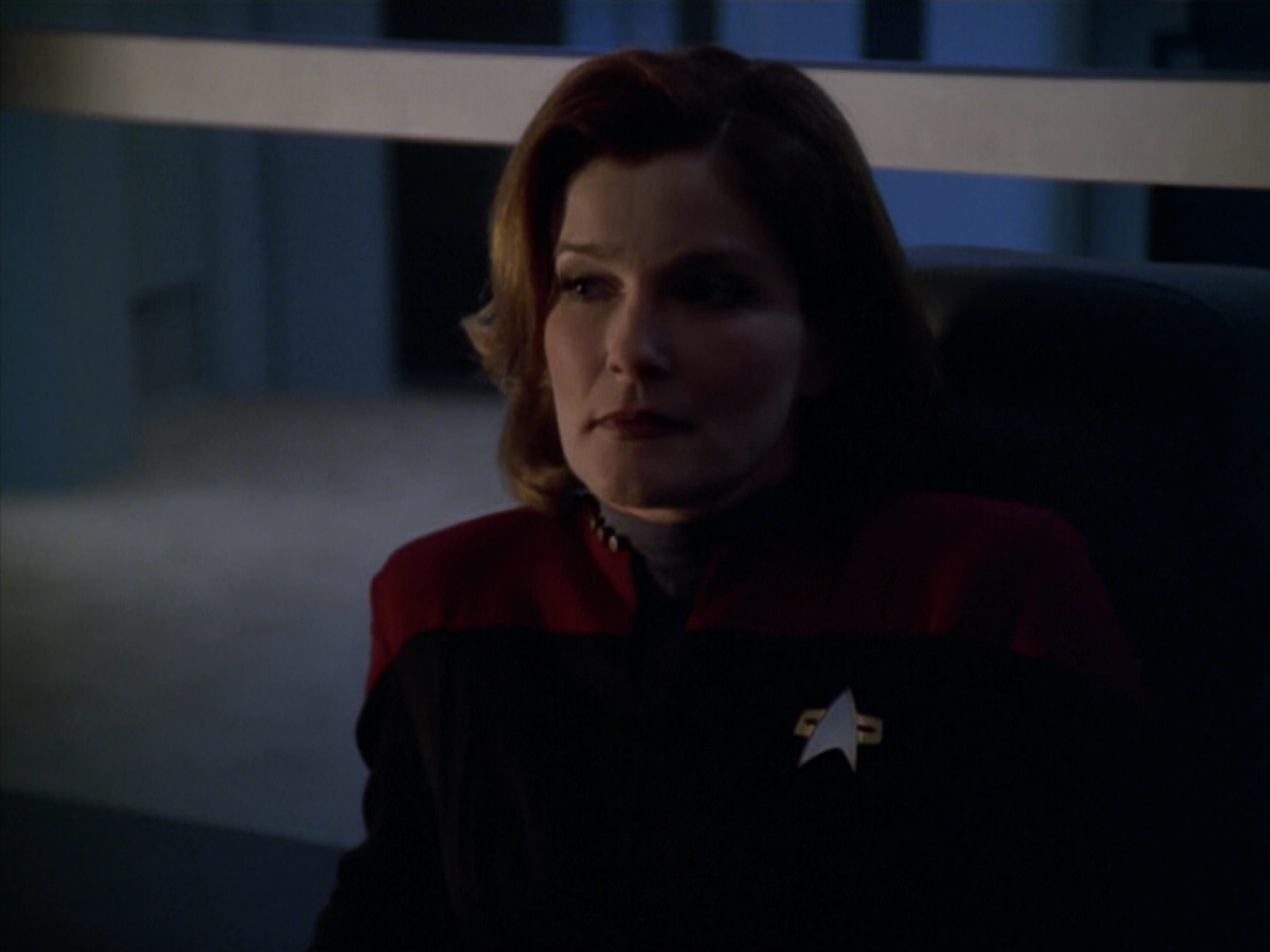 extant_StarTrek_VOY_5x20-ThinkTank_00706.jpg
