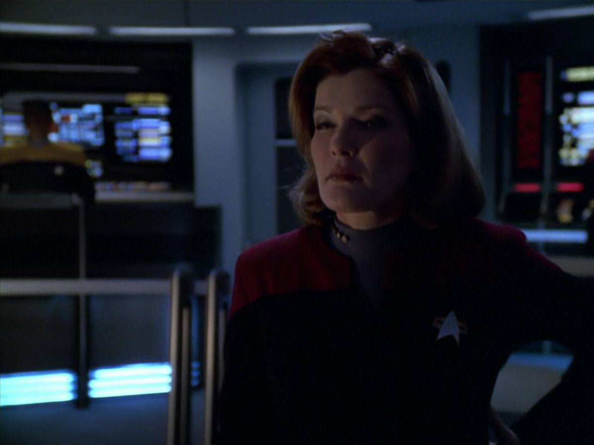 extant_StarTrek_VOY_5x20-ThinkTank_00719.jpg
