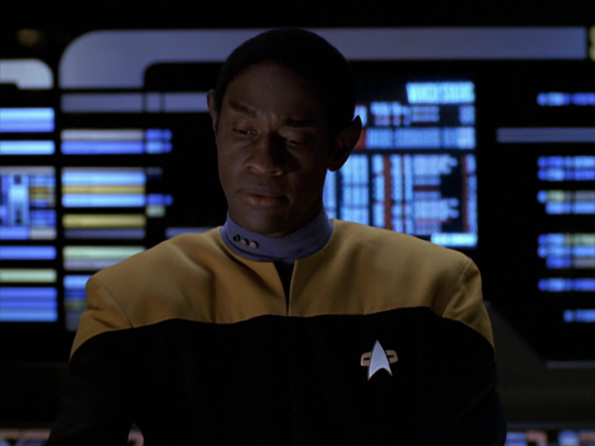 extant_StarTrek_VOY_5x20-ThinkTank_00758.jpg