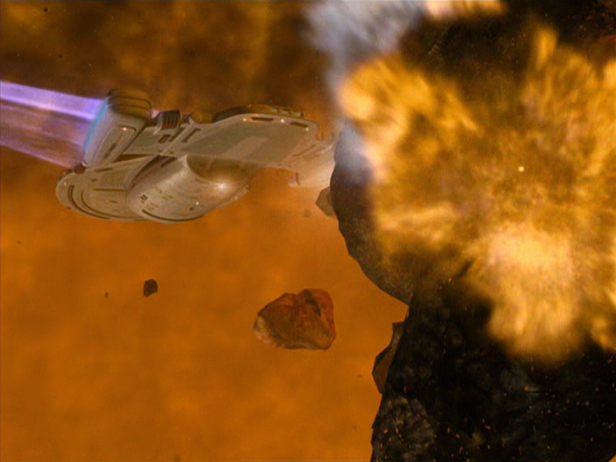 extant_StarTrek_VOY_5x20-ThinkTank_00806.jpg