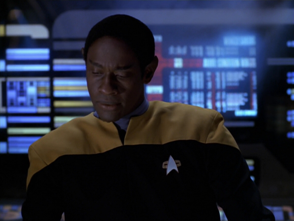 extant_StarTrek_VOY_5x20-ThinkTank_00833.jpg