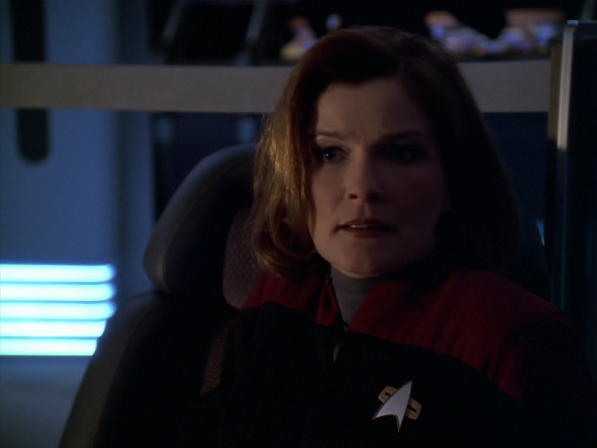 extant_StarTrek_VOY_5x20-ThinkTank_00850.jpg