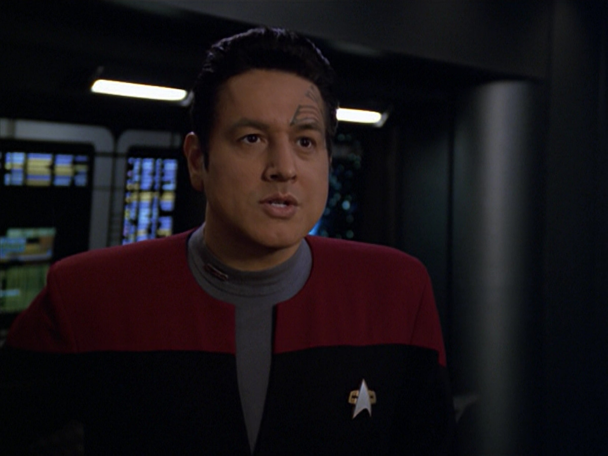 extant_StarTrek_VOY_5x20-ThinkTank_00863.jpg