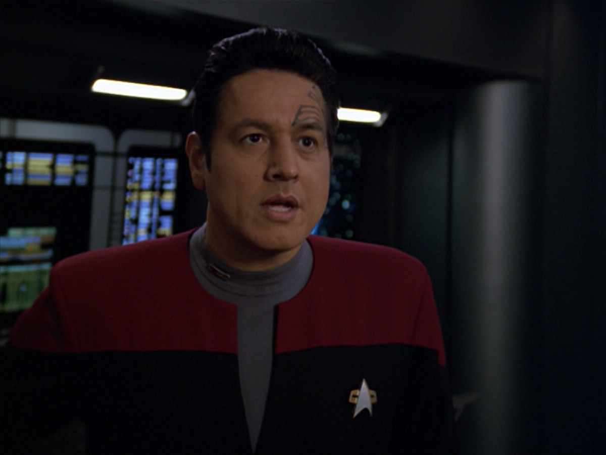 extant_StarTrek_VOY_5x20-ThinkTank_00864.jpg
