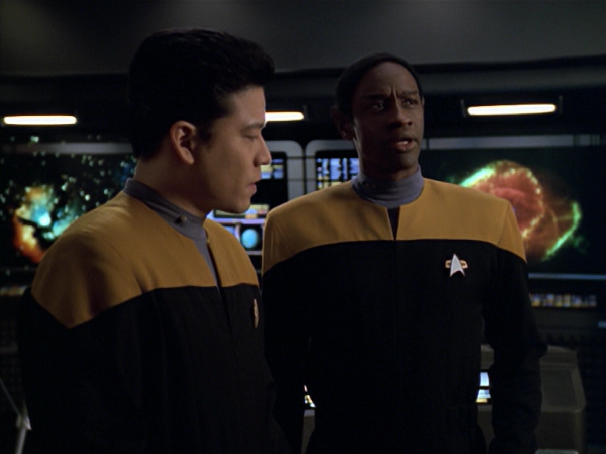 extant_StarTrek_VOY_5x20-ThinkTank_00872.jpg