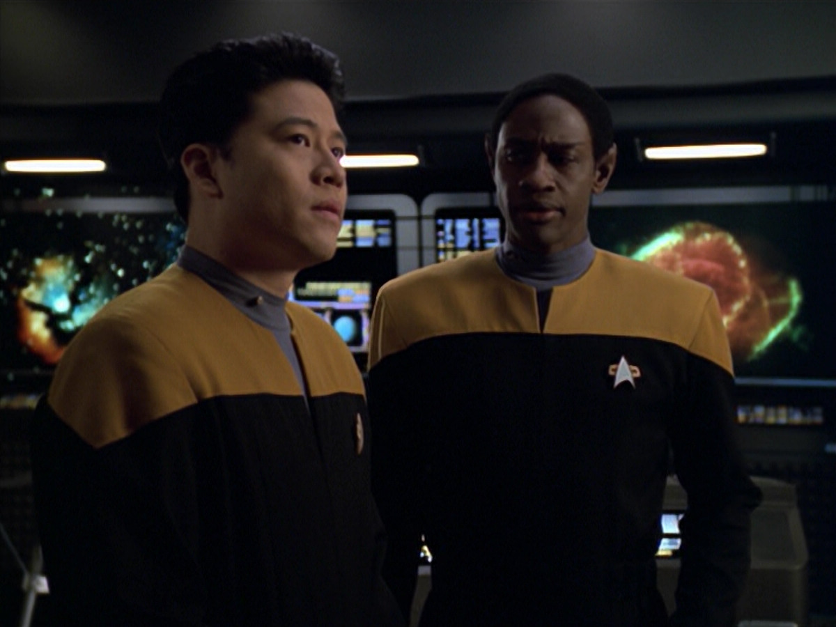 extant_StarTrek_VOY_5x20-ThinkTank_00875.jpg