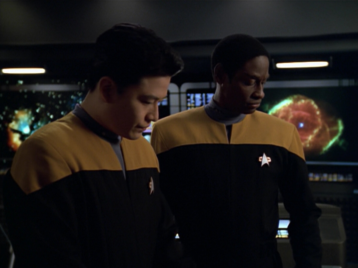 extant_StarTrek_VOY_5x20-ThinkTank_00881.jpg