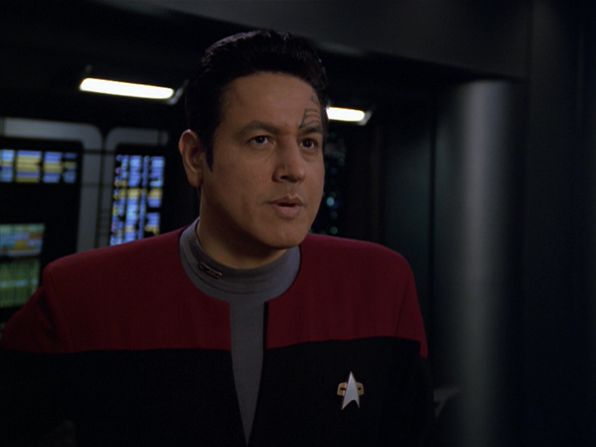 extant_StarTrek_VOY_5x20-ThinkTank_00883.jpg