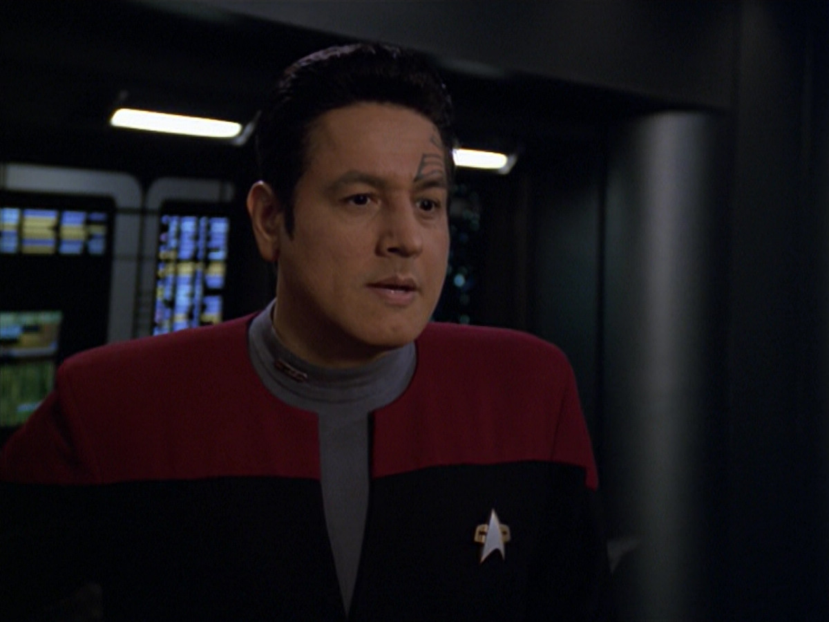 extant_StarTrek_VOY_5x20-ThinkTank_00885.jpg