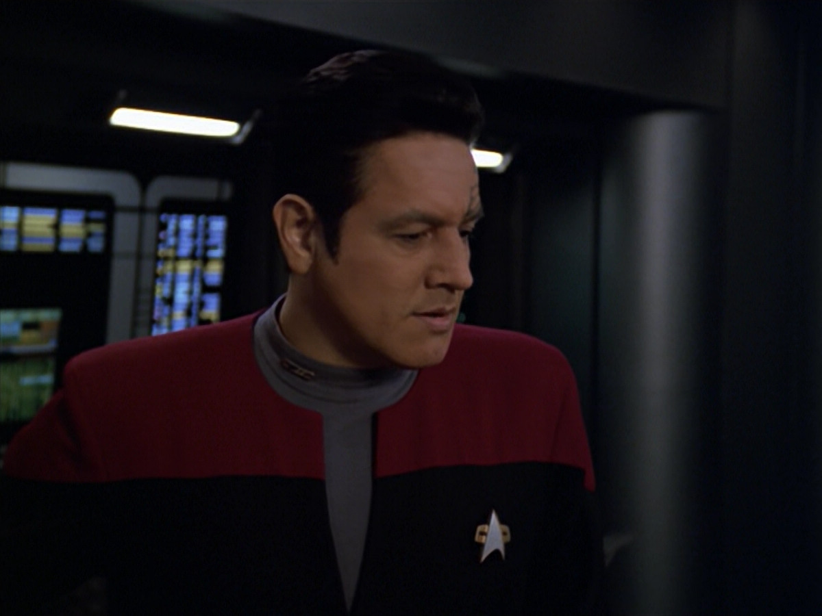 extant_StarTrek_VOY_5x20-ThinkTank_00886.jpg