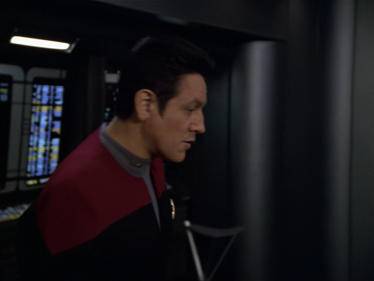 extant_StarTrek_VOY_5x20-ThinkTank_00890.jpg