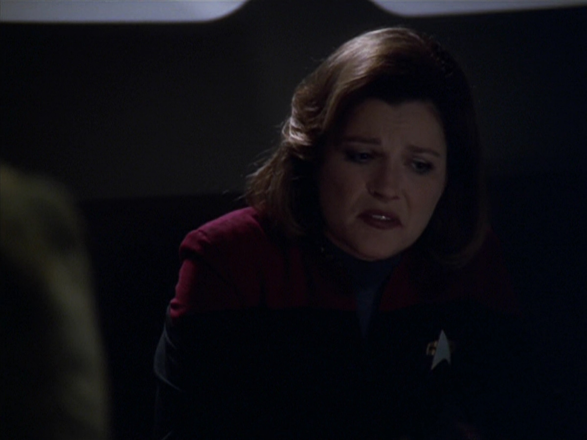 extant_StarTrek_VOY_5x20-ThinkTank_00964.jpg