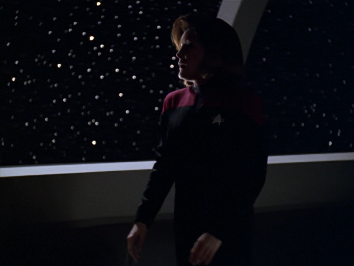 extant_StarTrek_VOY_5x20-ThinkTank_00988.jpg