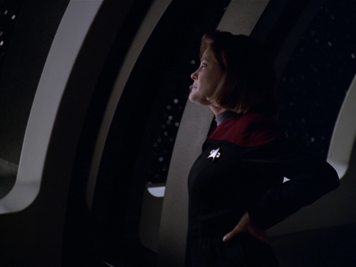 extant_StarTrek_VOY_5x20-ThinkTank_01002.jpg