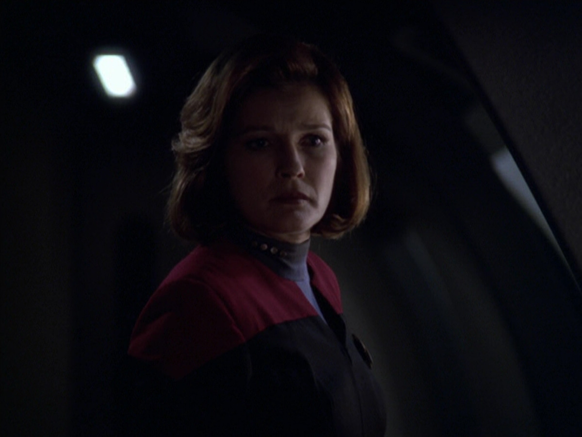 extant_StarTrek_VOY_5x20-ThinkTank_01009.jpg