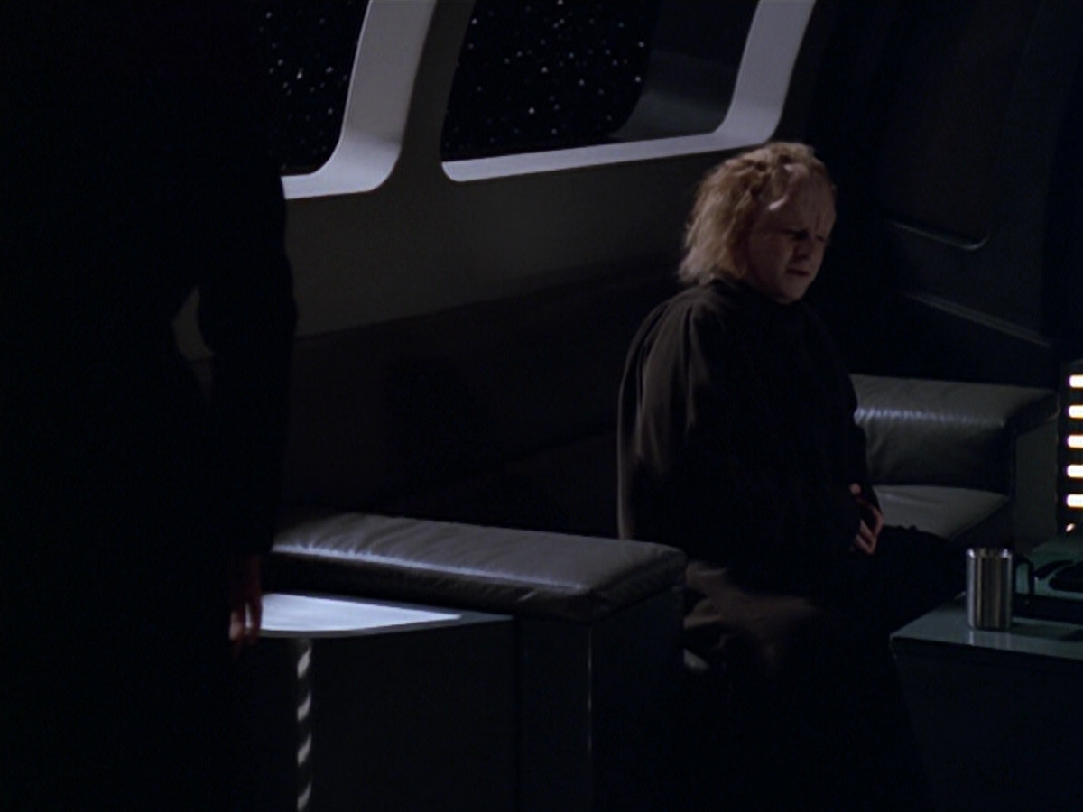 extant_StarTrek_VOY_5x20-ThinkTank_01011.jpg