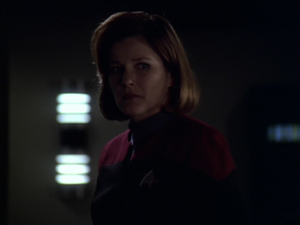 extant_StarTrek_VOY_5x20-ThinkTank_01024.jpg