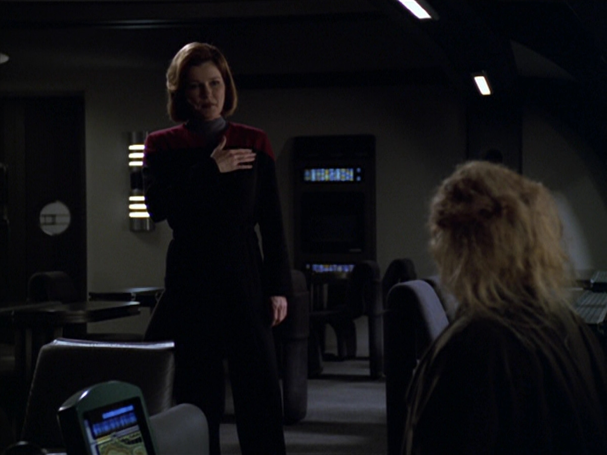 extant_StarTrek_VOY_5x20-ThinkTank_01057.jpg