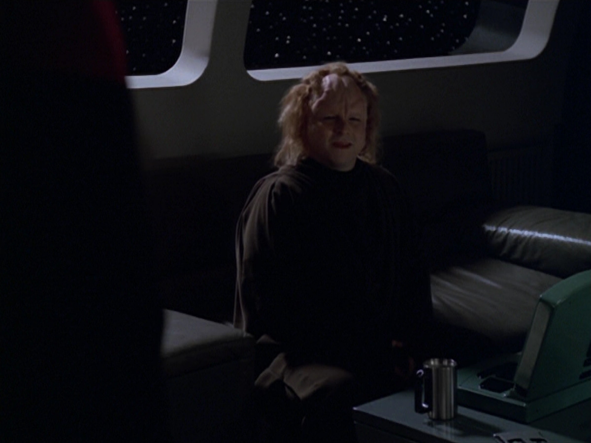 extant_StarTrek_VOY_5x20-ThinkTank_01069.jpg